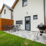 Homes With Pool, Close To The * Rewal