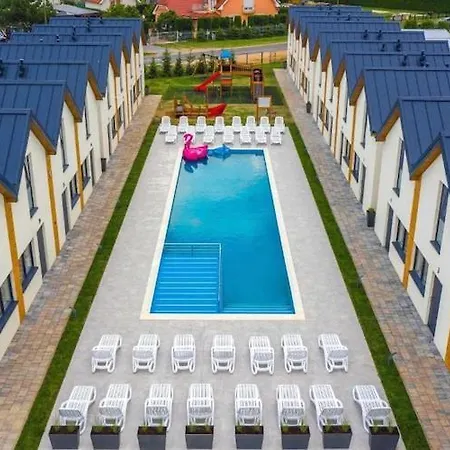 Homes With Pool, Close To The Nyaraló Rewal