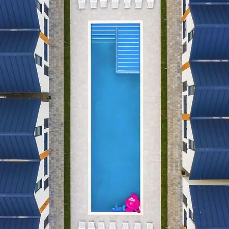 Homes With Pool, Close To The * Rewal