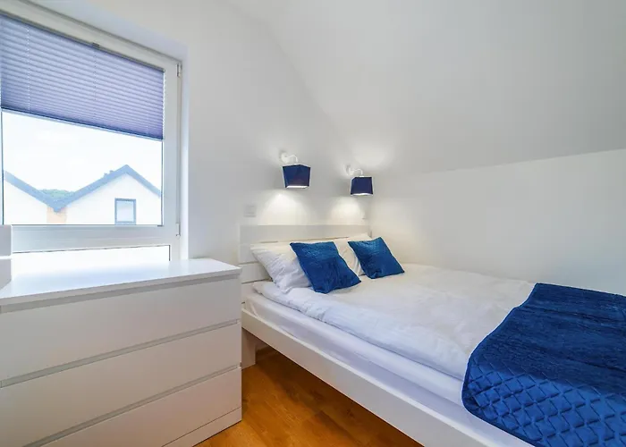 Homes With Pool, Close To The * Rewal