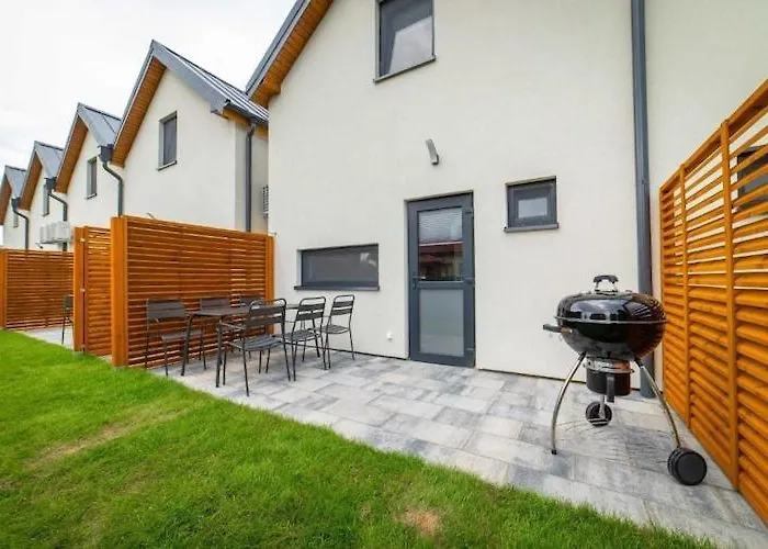 Homes With Pool, Close To The * Rewal