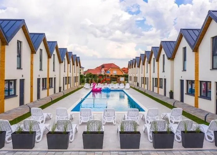 Vakantiehuis Homes With Pool, Close To The *